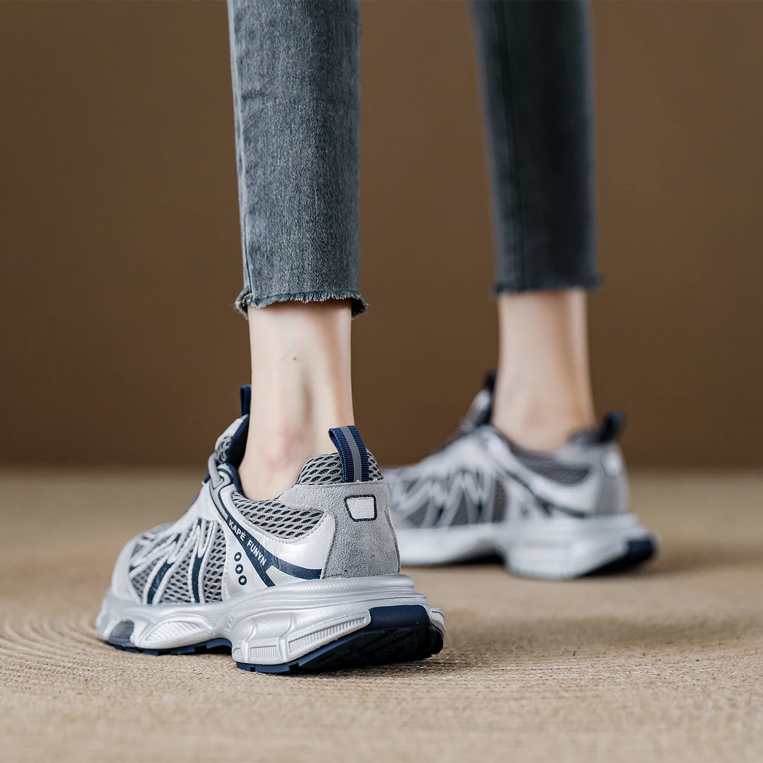 厚底轻便防滑老爹鞋女2025秋季新款女鞋子爆款软底不累脚运动鞋女