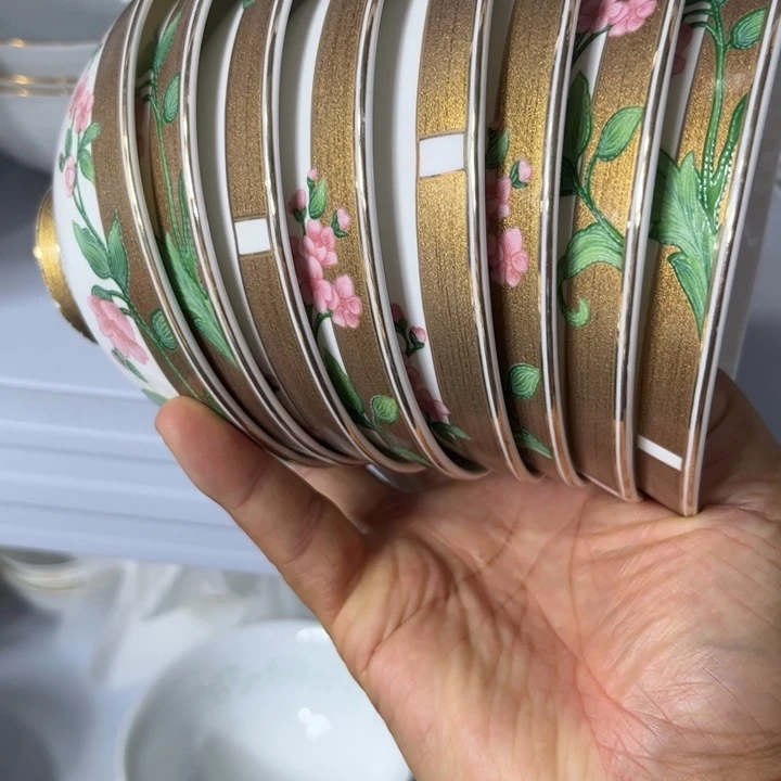 骨瓷4.7寸碗八个瑕疵