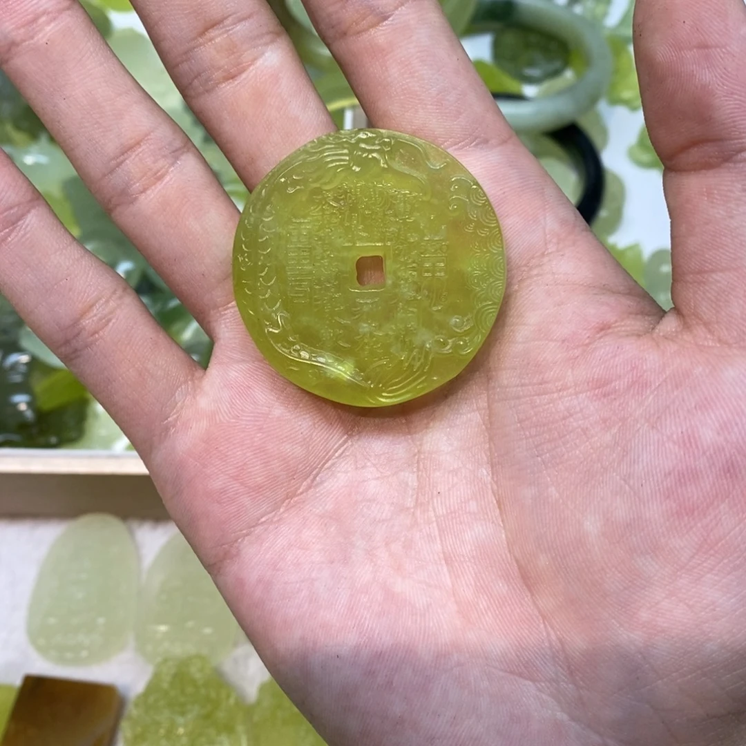 岫玉未镶嵌吊坠(不含链)