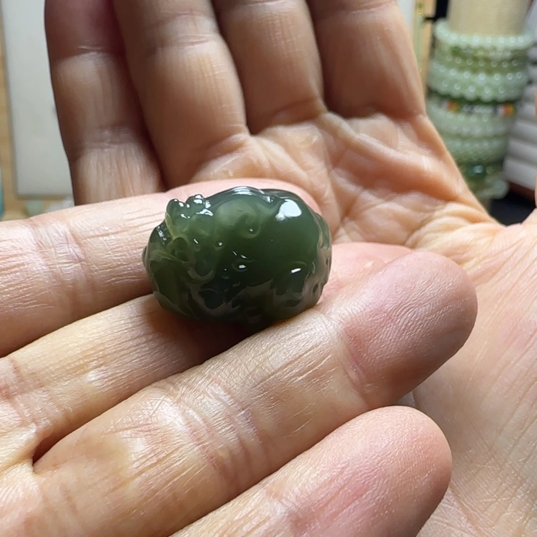 就***米颈饰未镶嵌和田玉