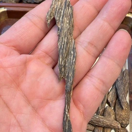 摆件沉香老香港沉水树心油2.63克