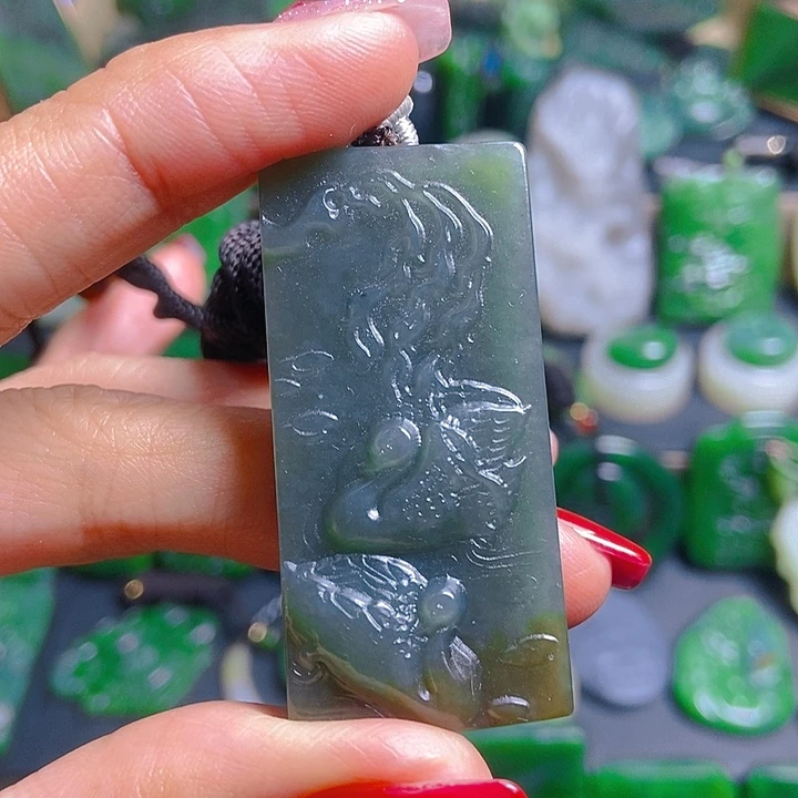 颈饰未镶嵌和田玉