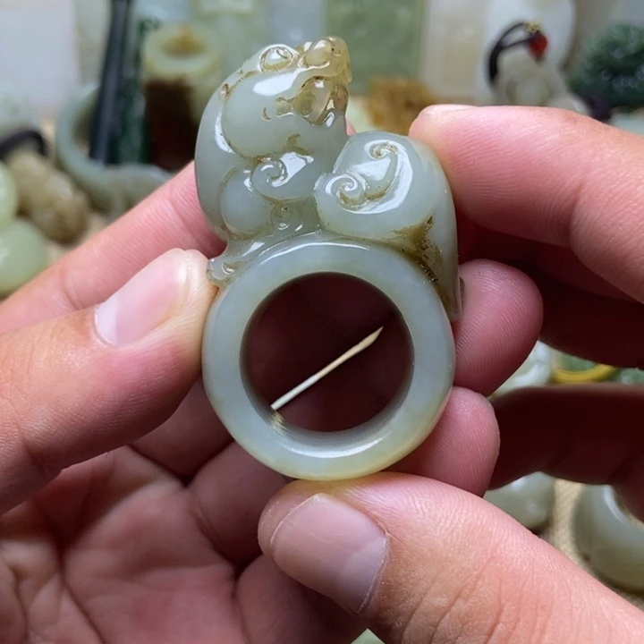 和田玉未镶嵌挂件