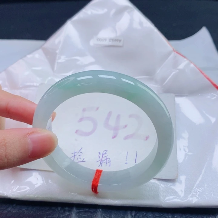 翡翠未镶嵌手镯圈口5354