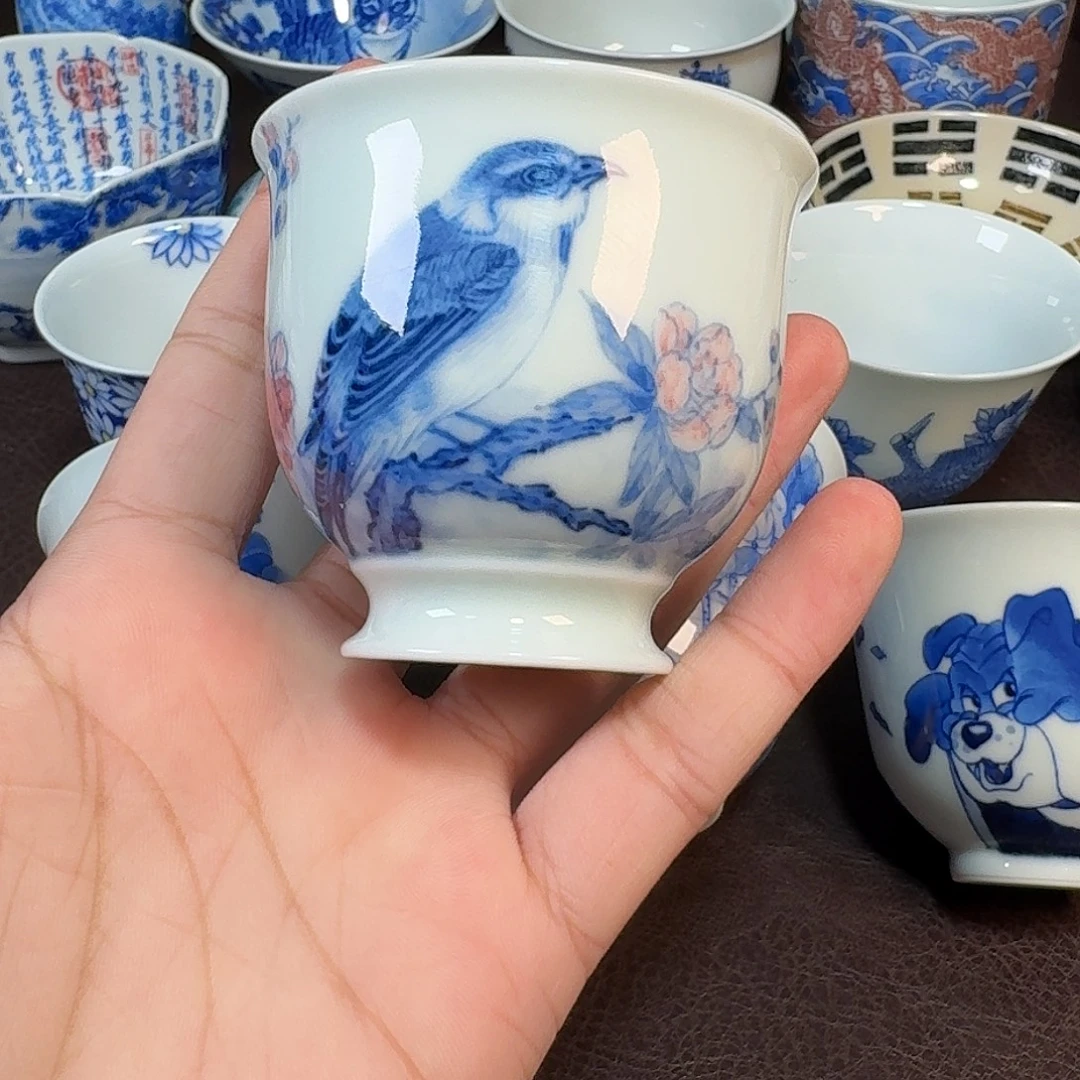 知***：现代景德镇陶瓷杯