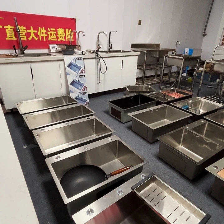 方形款75.41双槽，抽拉龙头全套配齐