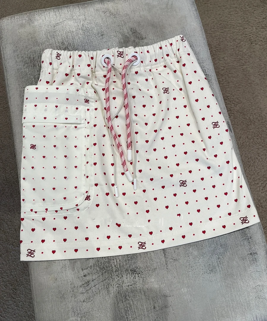 99新 FENDI/芬迪 aa一八三八 满印logo爱心图案短裙 38码 99新