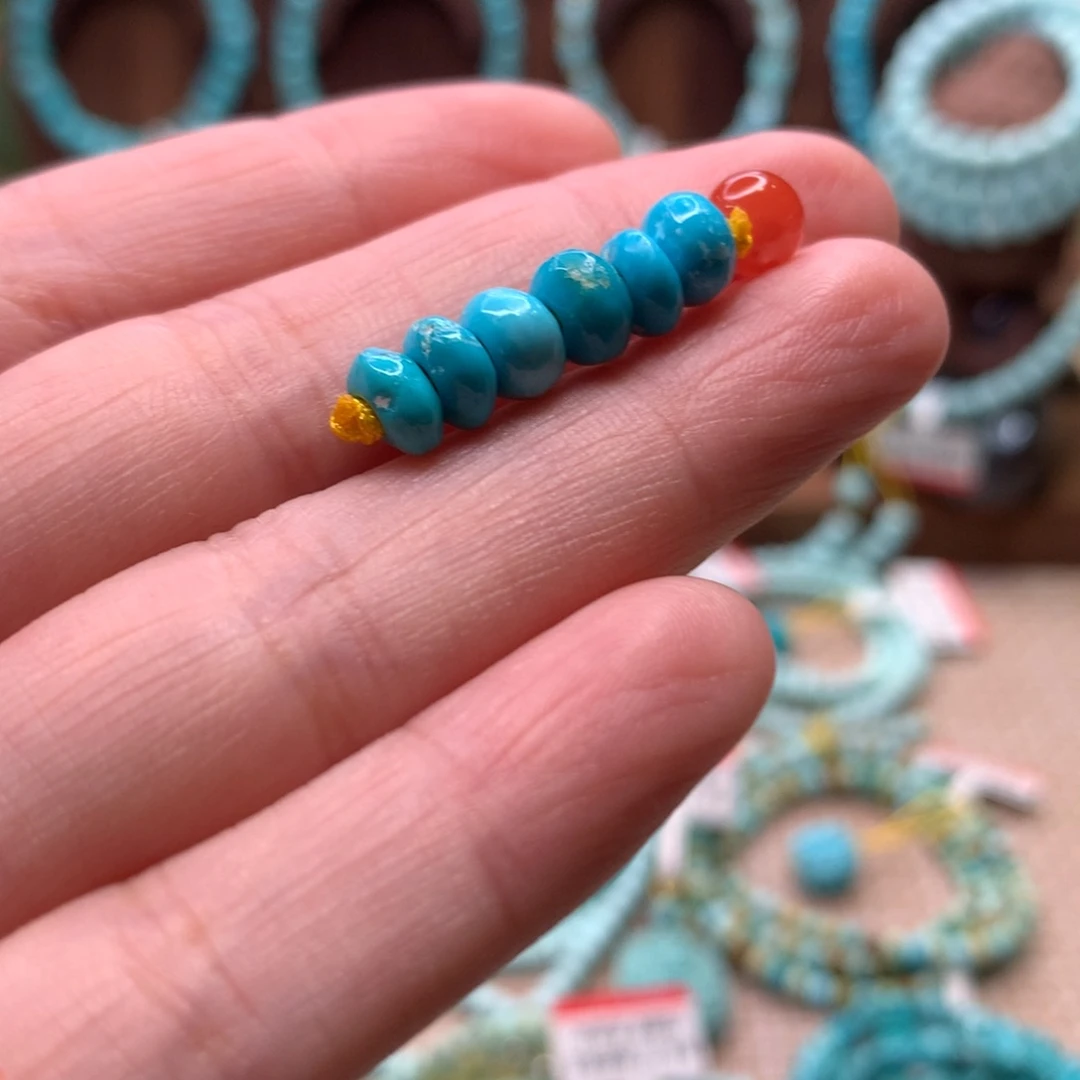 南红玛瑙配饰未镶嵌