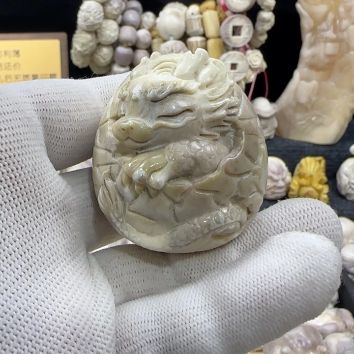 非金属配饰鹿角雕刻龙宝