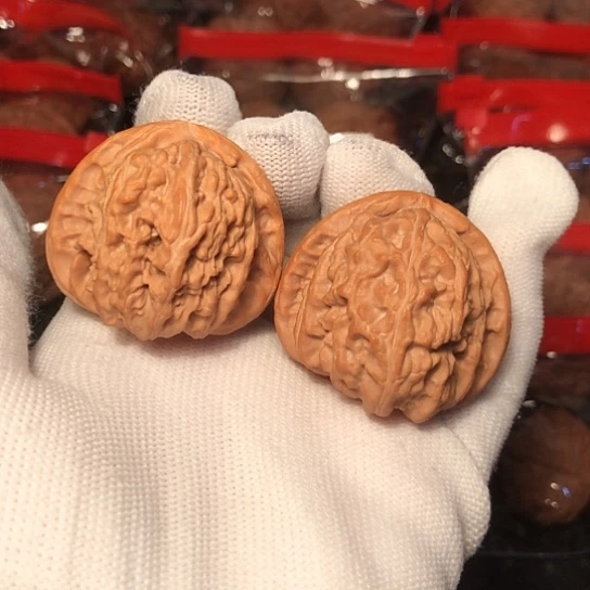 文玩核桃把件白狮子39