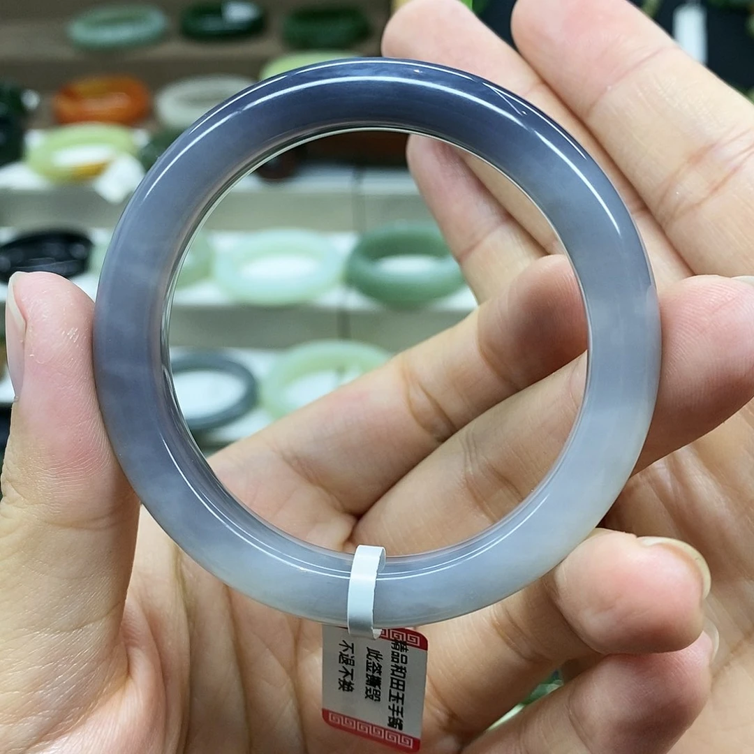【闪购商品】未镶嵌手镯和田玉