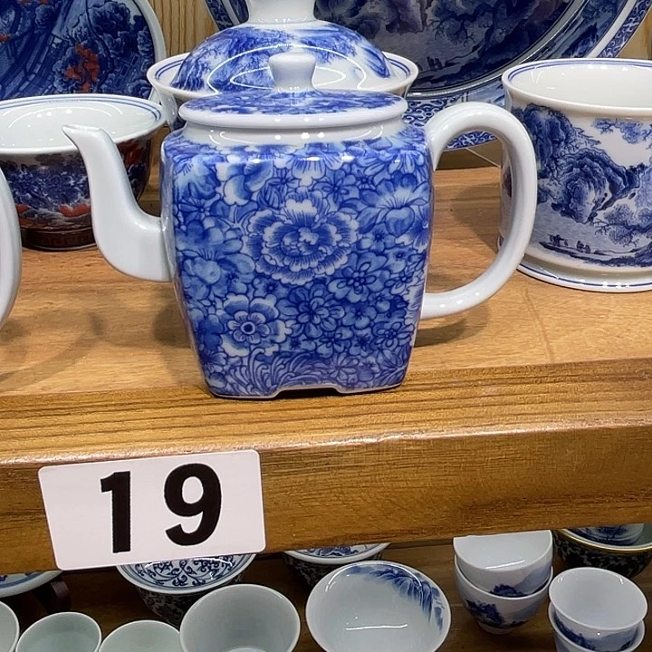 ╭***ゞ青花万花四方壶1个