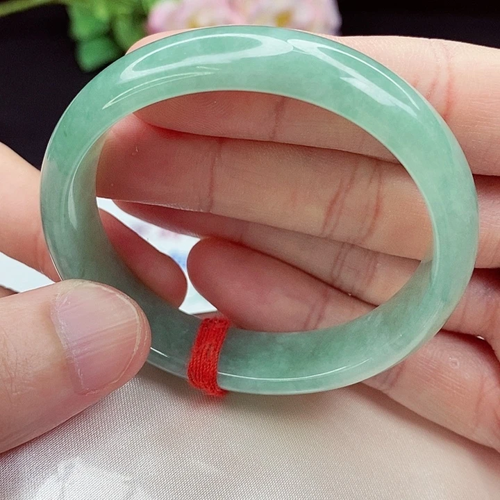 翡翠手镯未镶嵌54.8圈贵妃