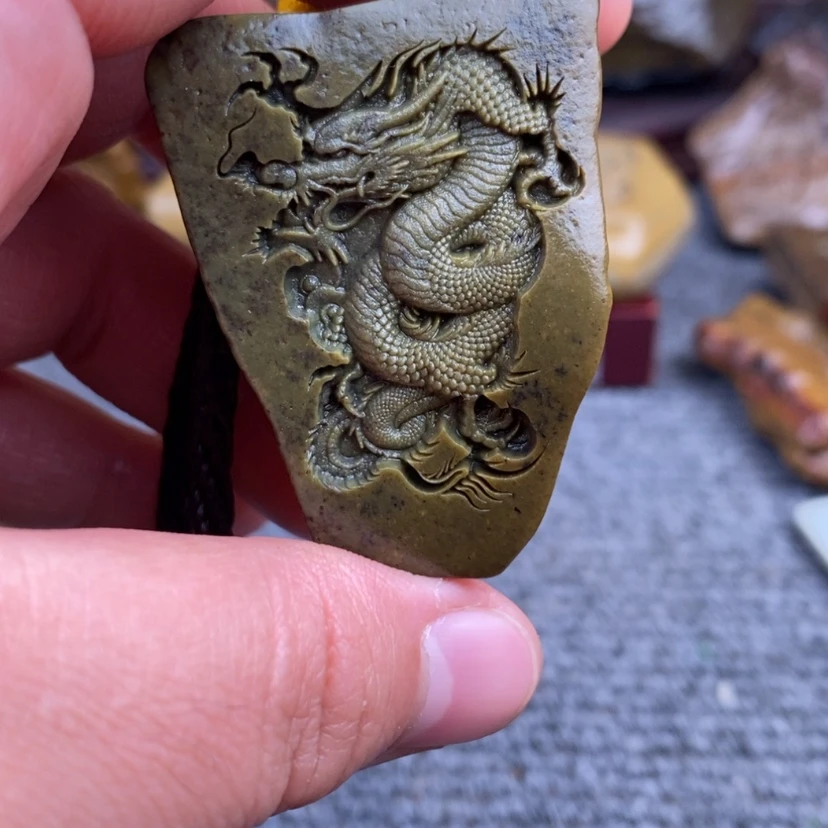 【闪购商品】原石雕刻手把件