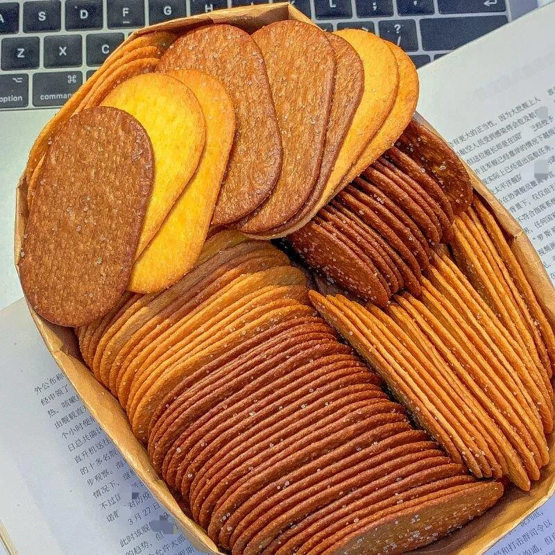 薄脆饼干椰奶巧克力味小饼干晚上必备充饥食品解馋网红小零食整箱