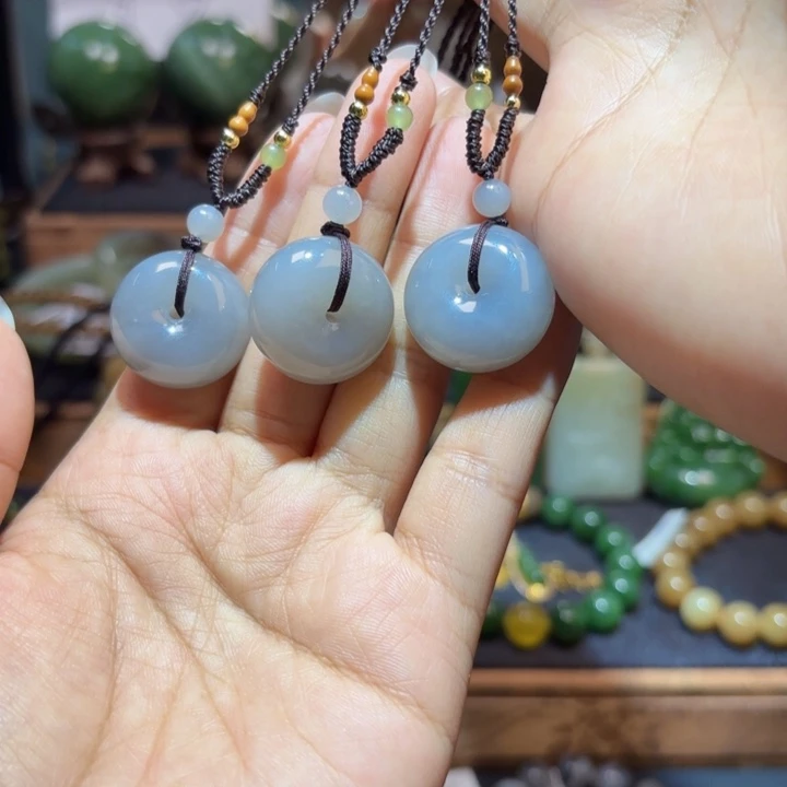 和田玉未镶嵌颈饰多样性随机发一