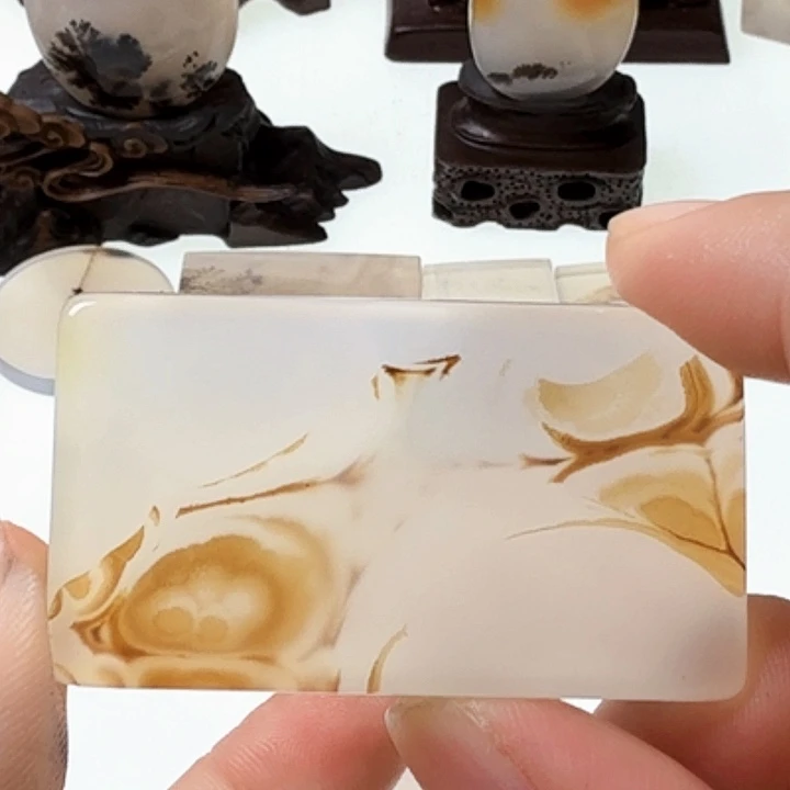 玛瑙/玉髓未镶嵌珠宝半成品