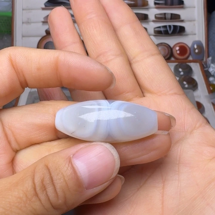 玛瑙/玉髓颈饰未镶嵌g****k