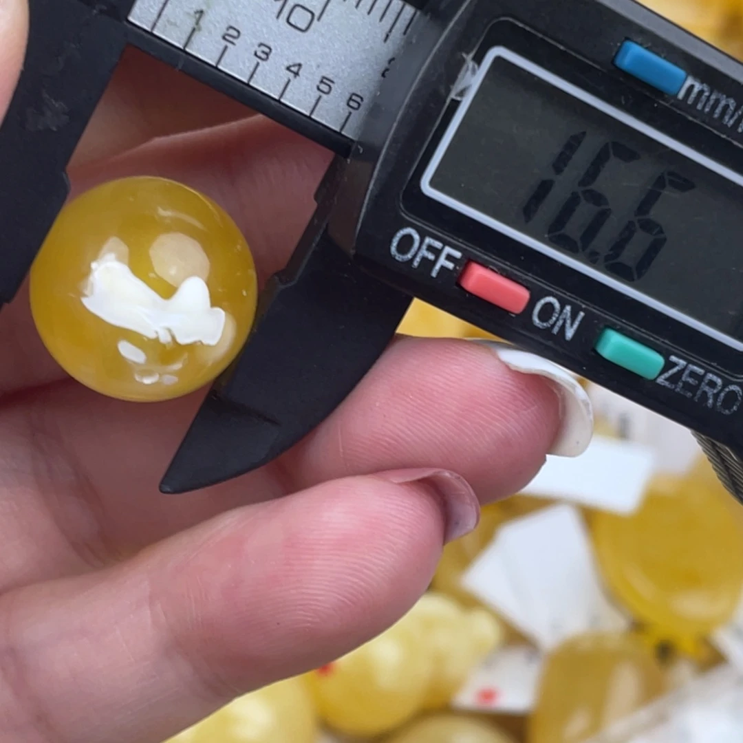 未镶嵌琥珀裸石蜜蜡168