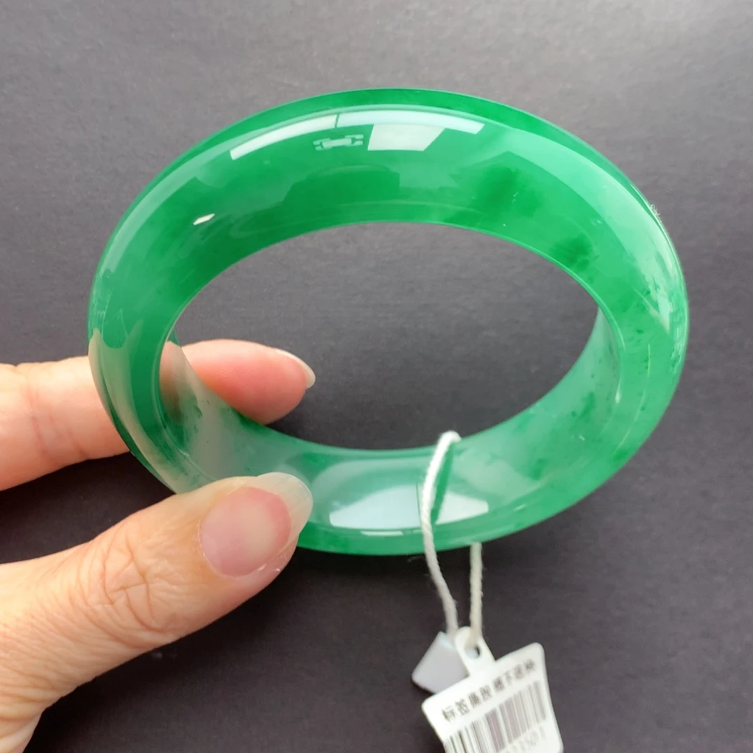 未镶嵌手镯石英质玉