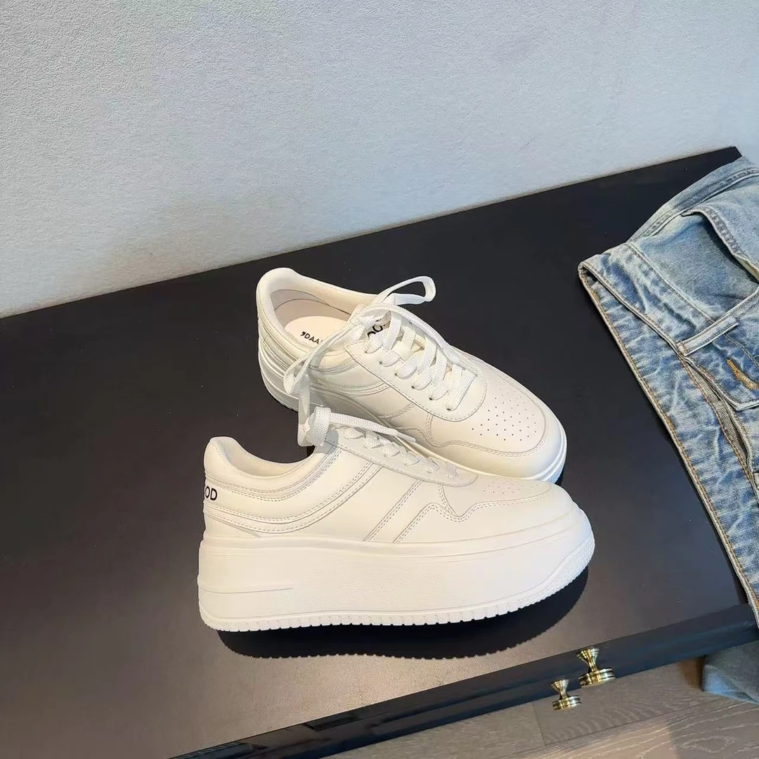 DAABAE GOOD 白色厚底增高真皮小白鞋百搭休闲板鞋 跟高6CM 8331