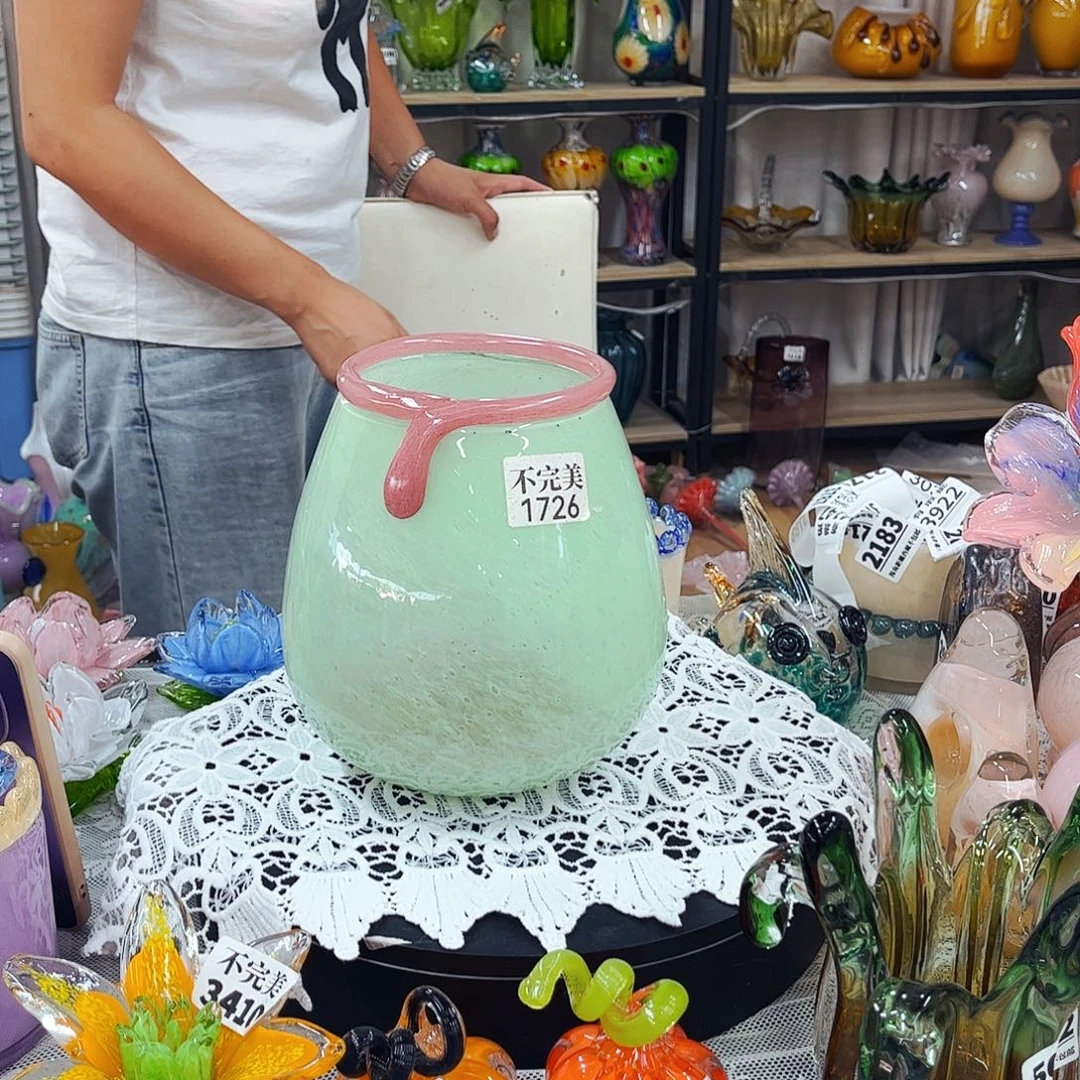 1726 家悦琉璃工艺品不完美