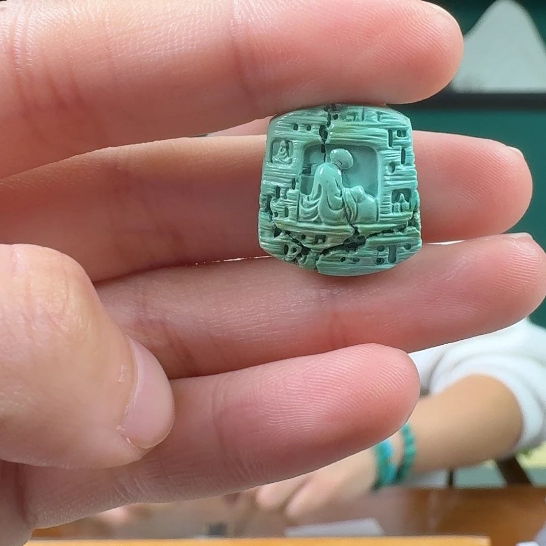 绿松石未镶嵌挂件