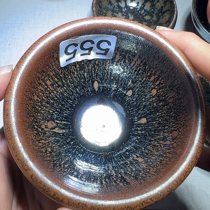 大***简茶盏提出解决农村留守学生入学