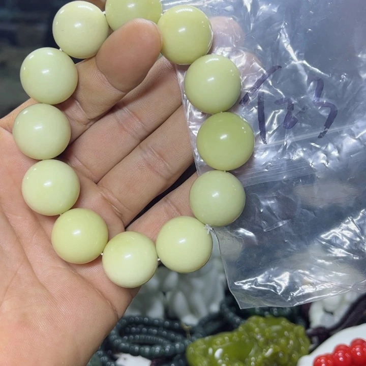 蛇纹石玉项链未镶嵌i****i