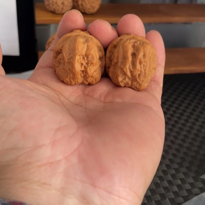 文玩核桃吊坠小蛙