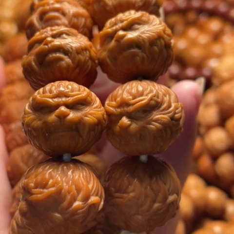 猴头核桃手串A****练舞台