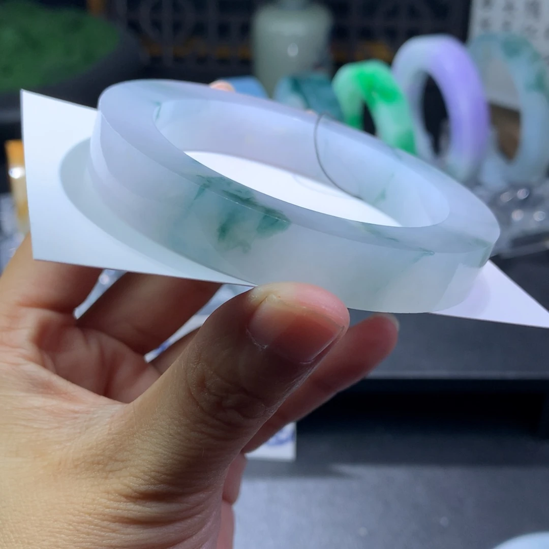 未镶嵌手镯定制翡翠