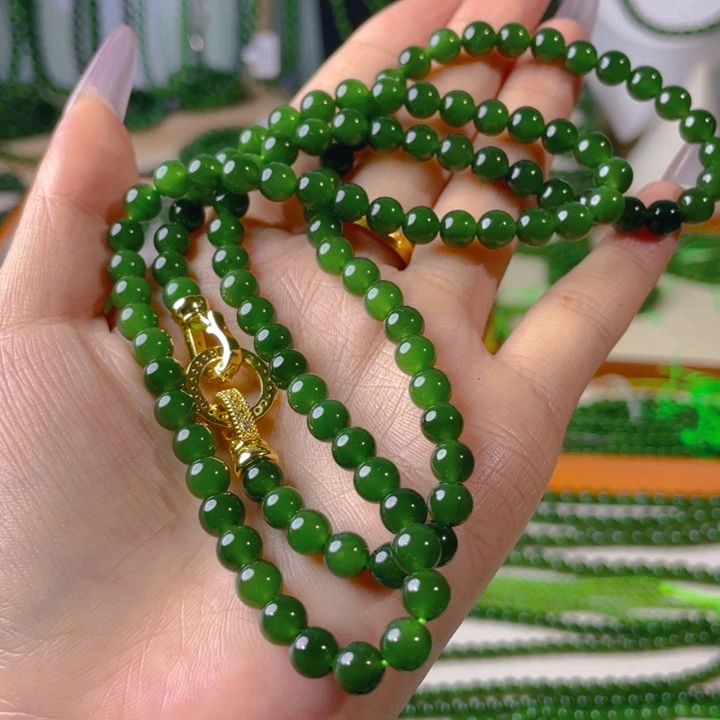 和田玉（碧玉）未镶嵌颈饰