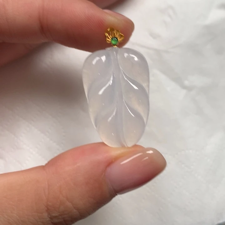 翡翠18K金镶嵌颈饰26.6-18.3-4叶子