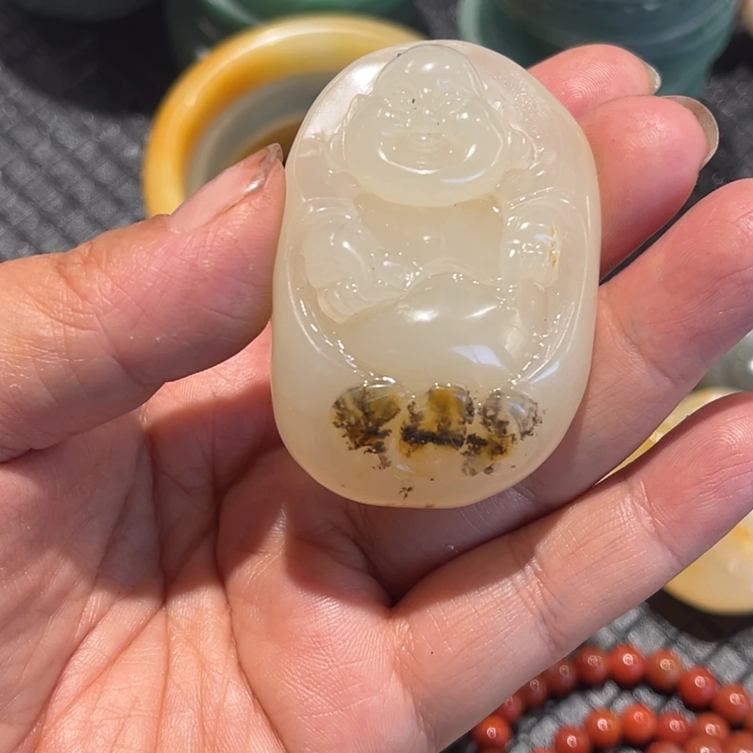 石英质玉（非洲翠）未镶嵌摆件