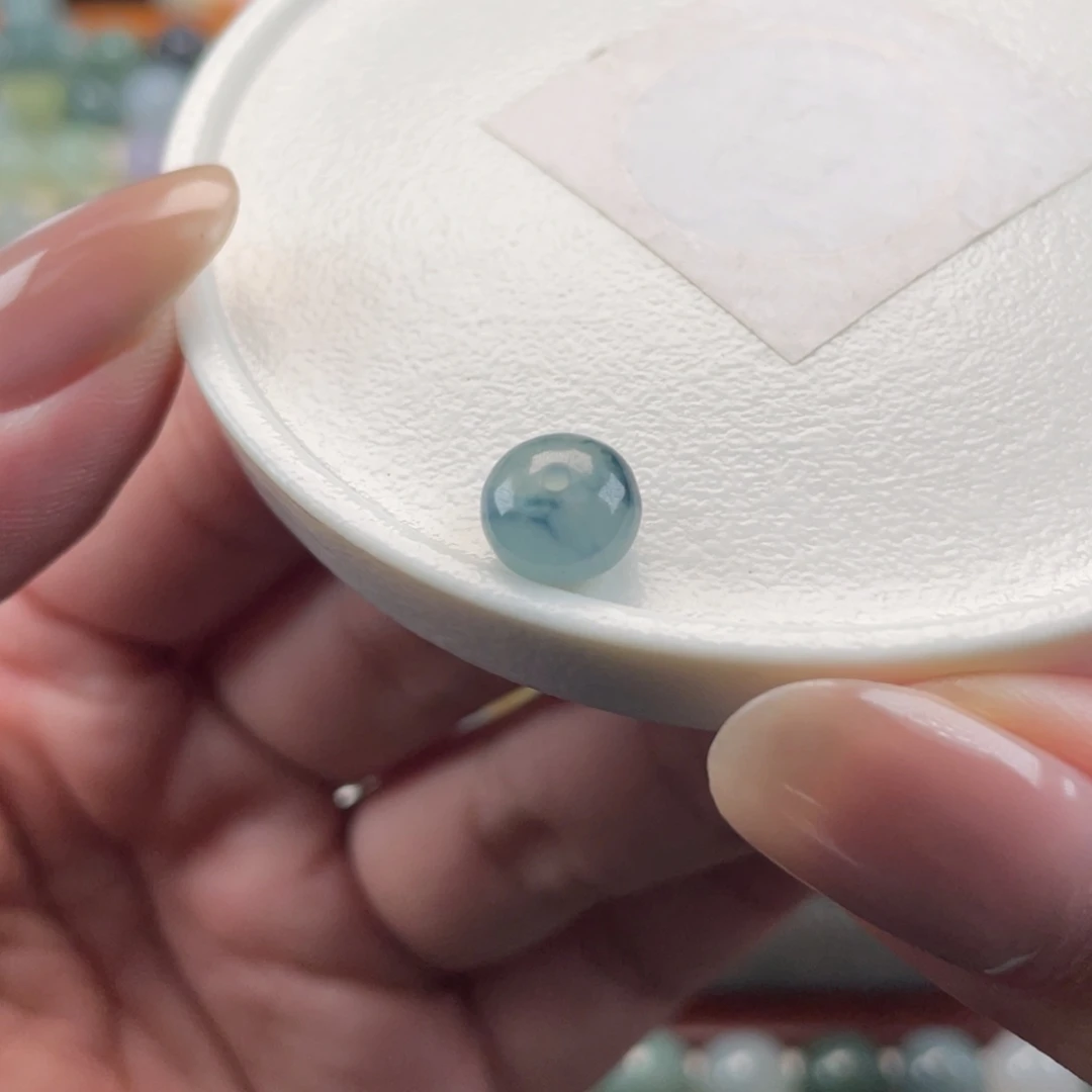 翡翠散珠?****?天然翡翠a货8+，有纹