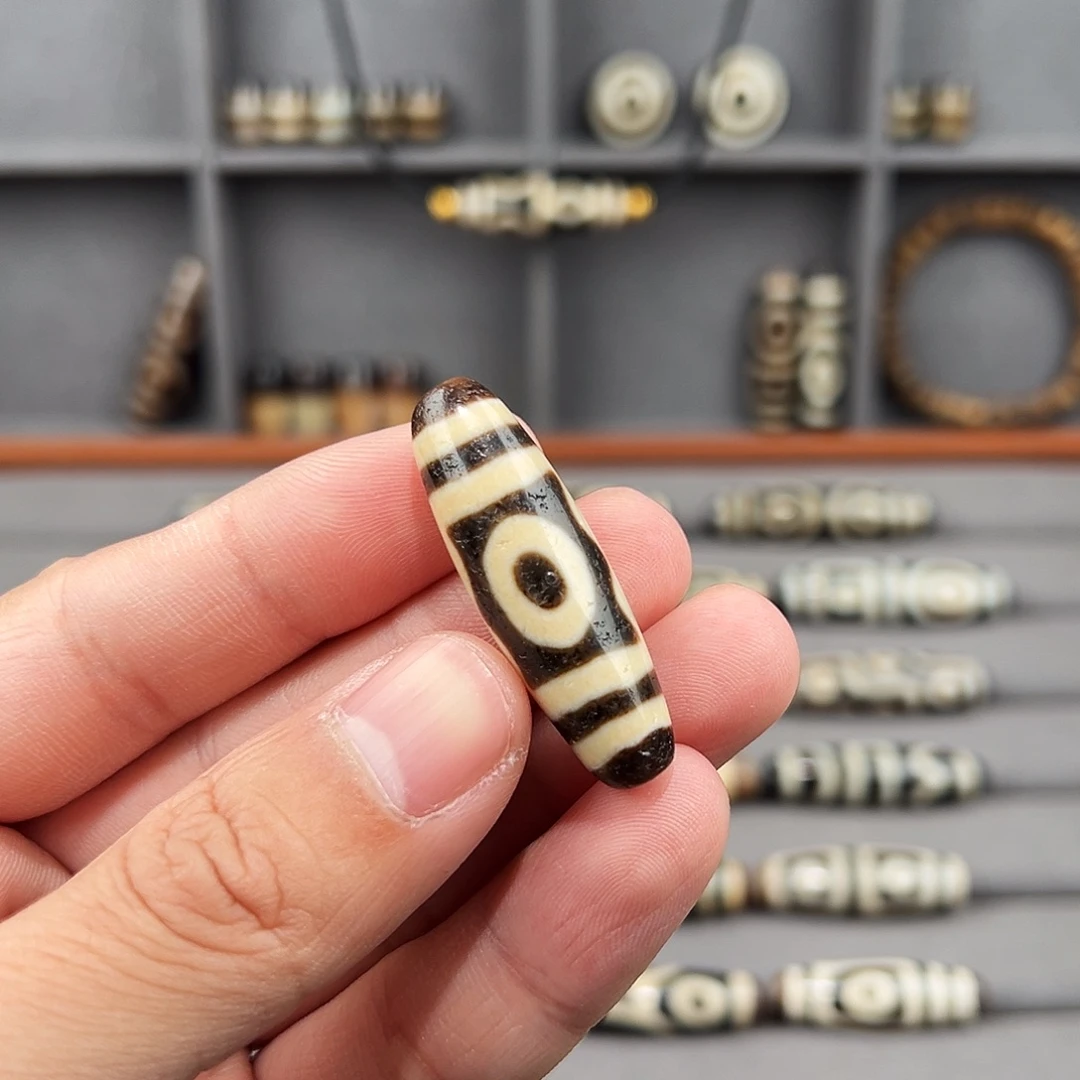 玛瑙未镶嵌颈饰上肯现代工艺品珠子