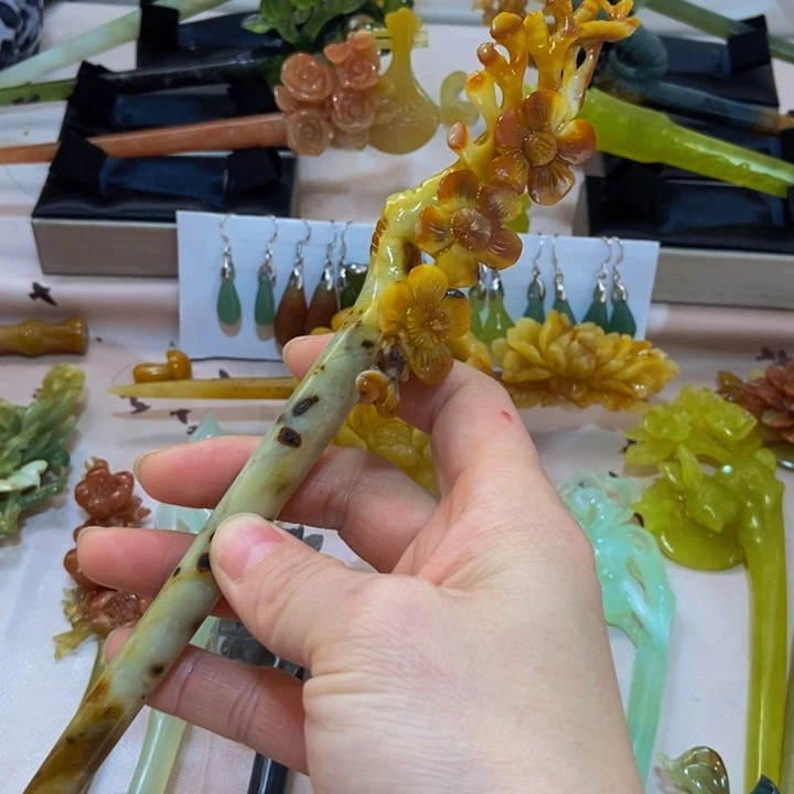 蛇纹石玉发簪未镶嵌