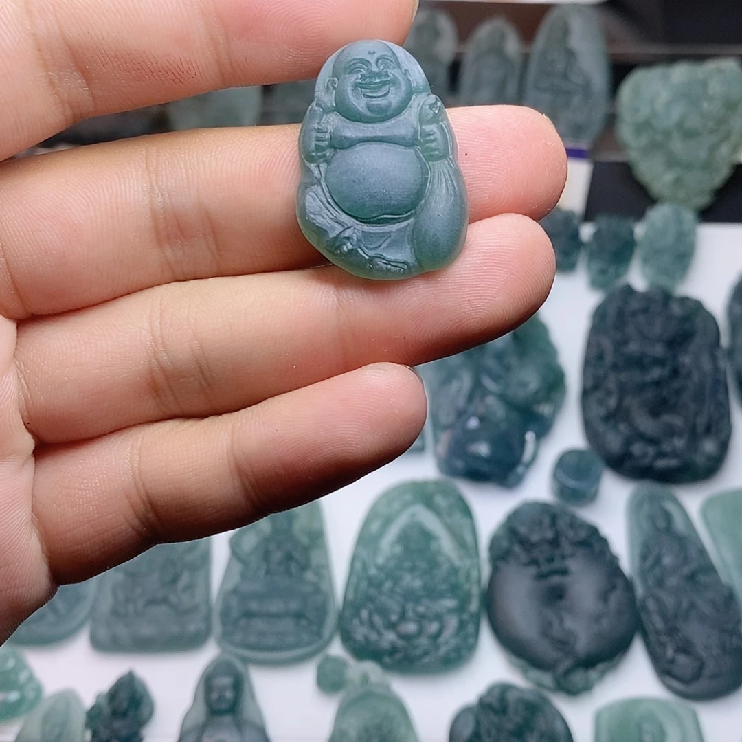 定制翡翠未镶嵌佛