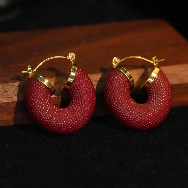 铜合金耳饰 A455秋冬复古红轻奢耳环女时尚气质高级感百搭耳饰