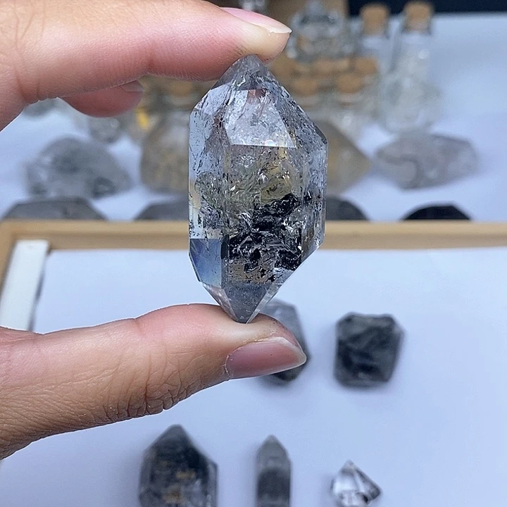水晶颈饰未镶嵌魔*双尖闪墨彩虹闪灵钻