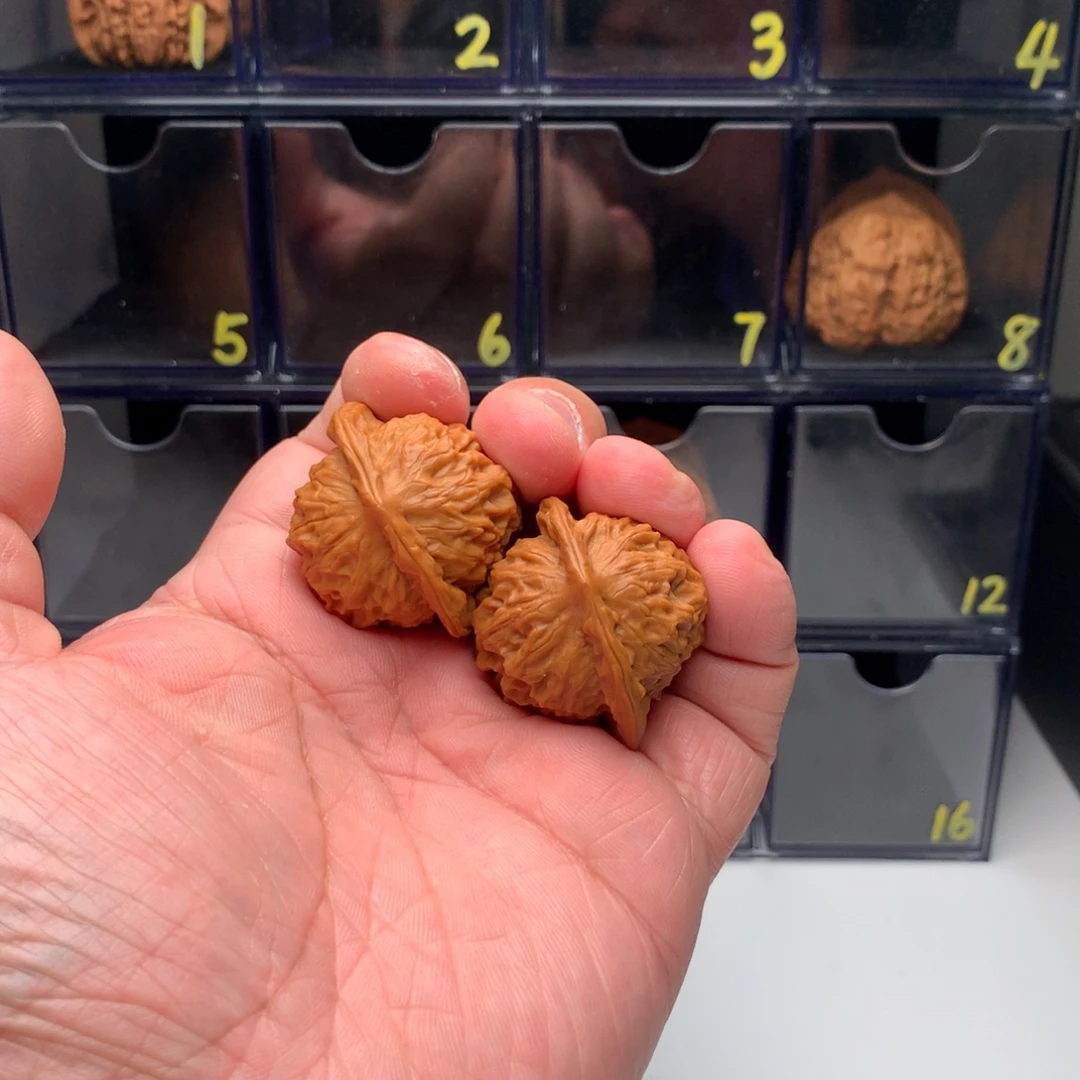 哦***桃核吊坠文玩核桃123456889