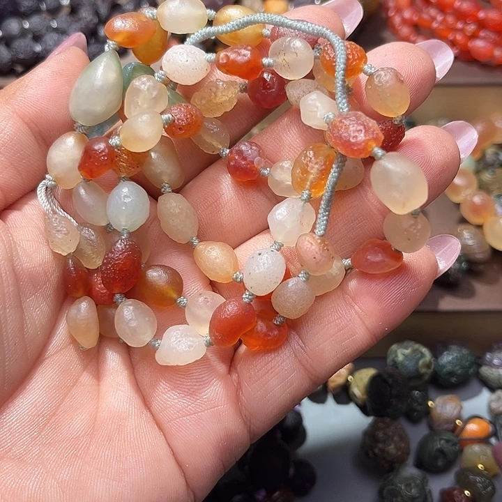 阿拉善彩玛瑙毛衣链