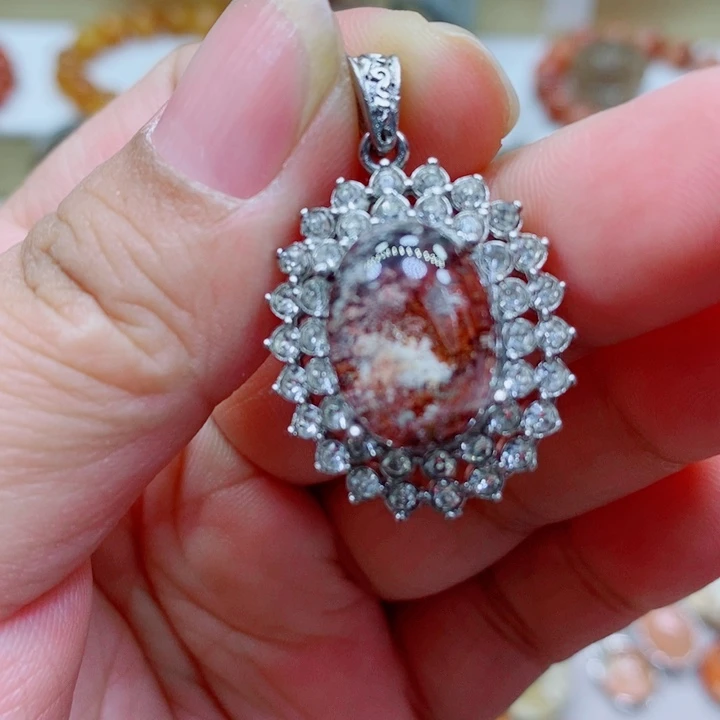 未镶嵌颈饰水晶水晶