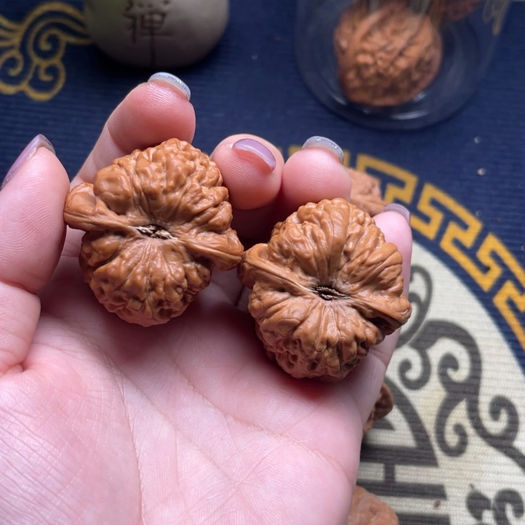 核桃高端小众金字塔