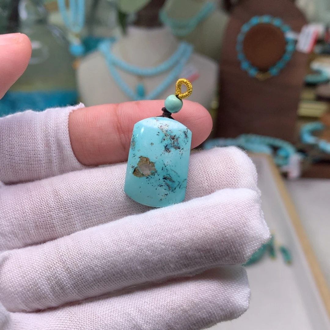 绿松石配饰未镶嵌