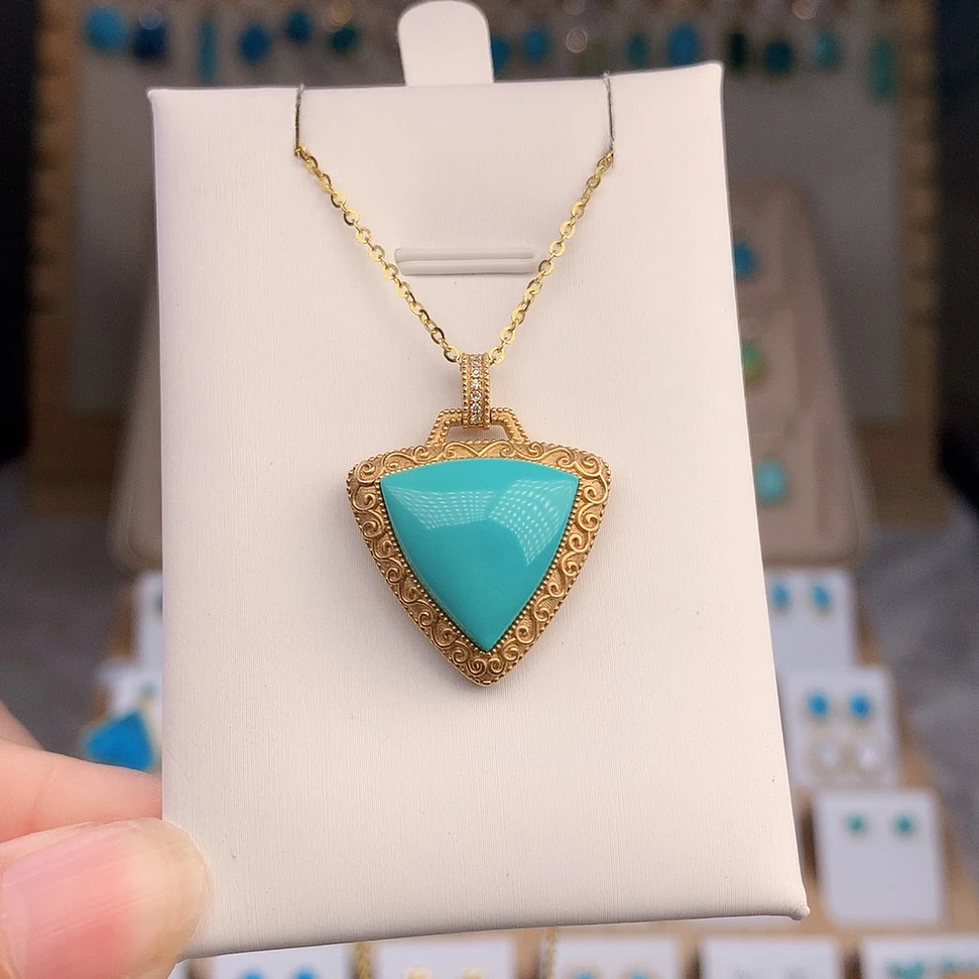 绿松石18K金镶嵌颈饰