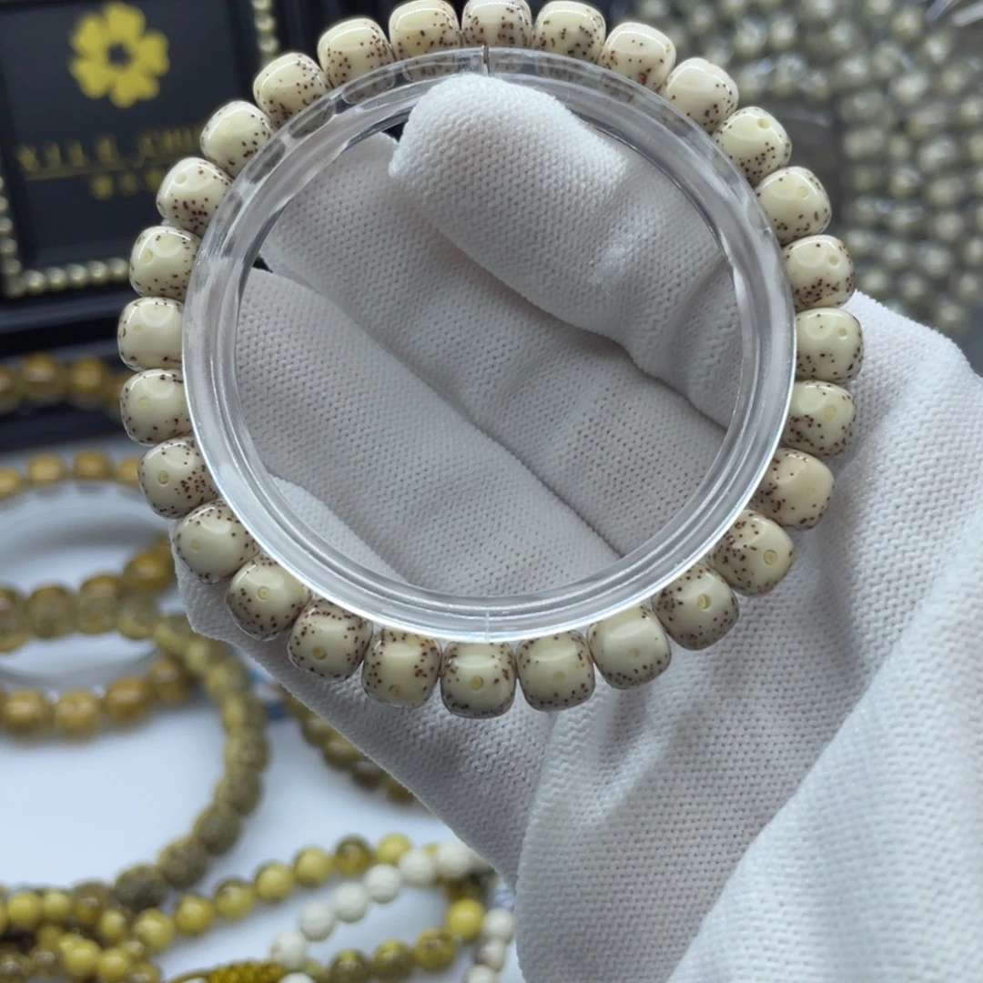 吊坠星月菩提20        8骨瓷白大眼睛