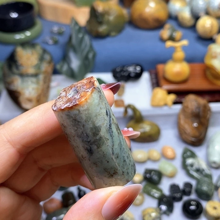 未镶嵌岫岩河磨玉（透闪石质玉）挂件甩货不退换介意勿拍