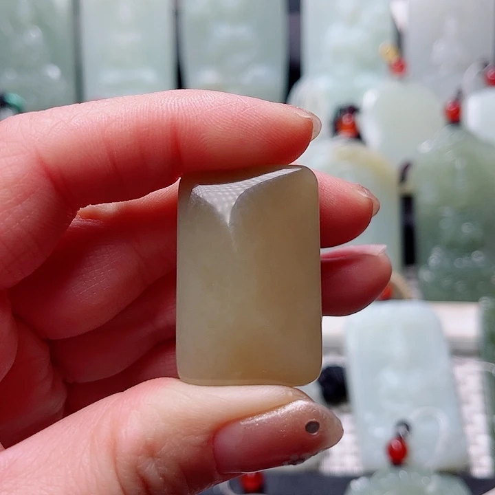 和田玉未镶嵌挂件